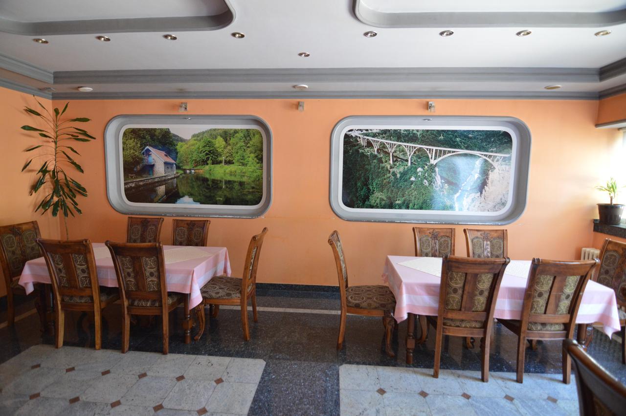 Hotel 24 Jul Pljevlja Kültér fotó